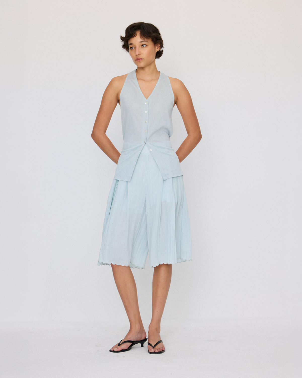 TWIST-BACK BUTTON-FRONT TANK TOP