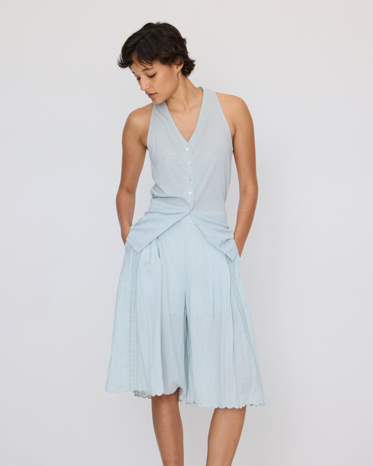 TWIST-BACK BUTTON-FRONT TANK TOP