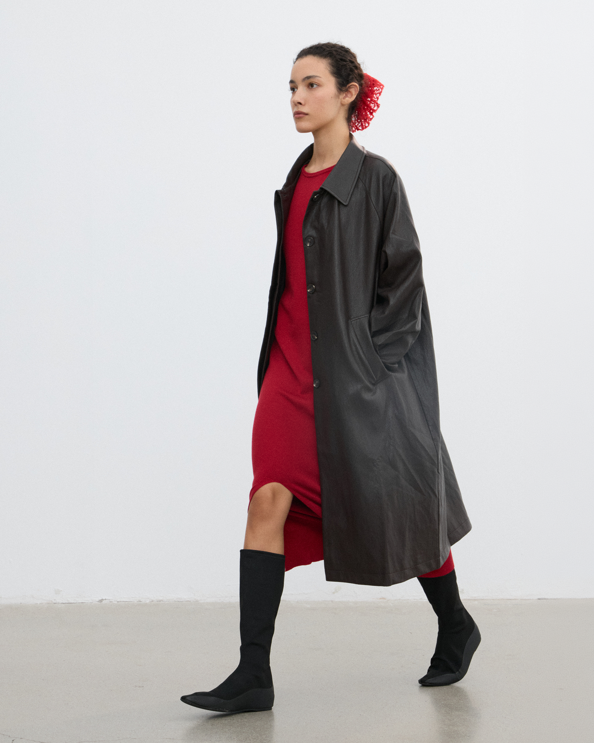 BACK PLEATED FAUX LEATHER COAT