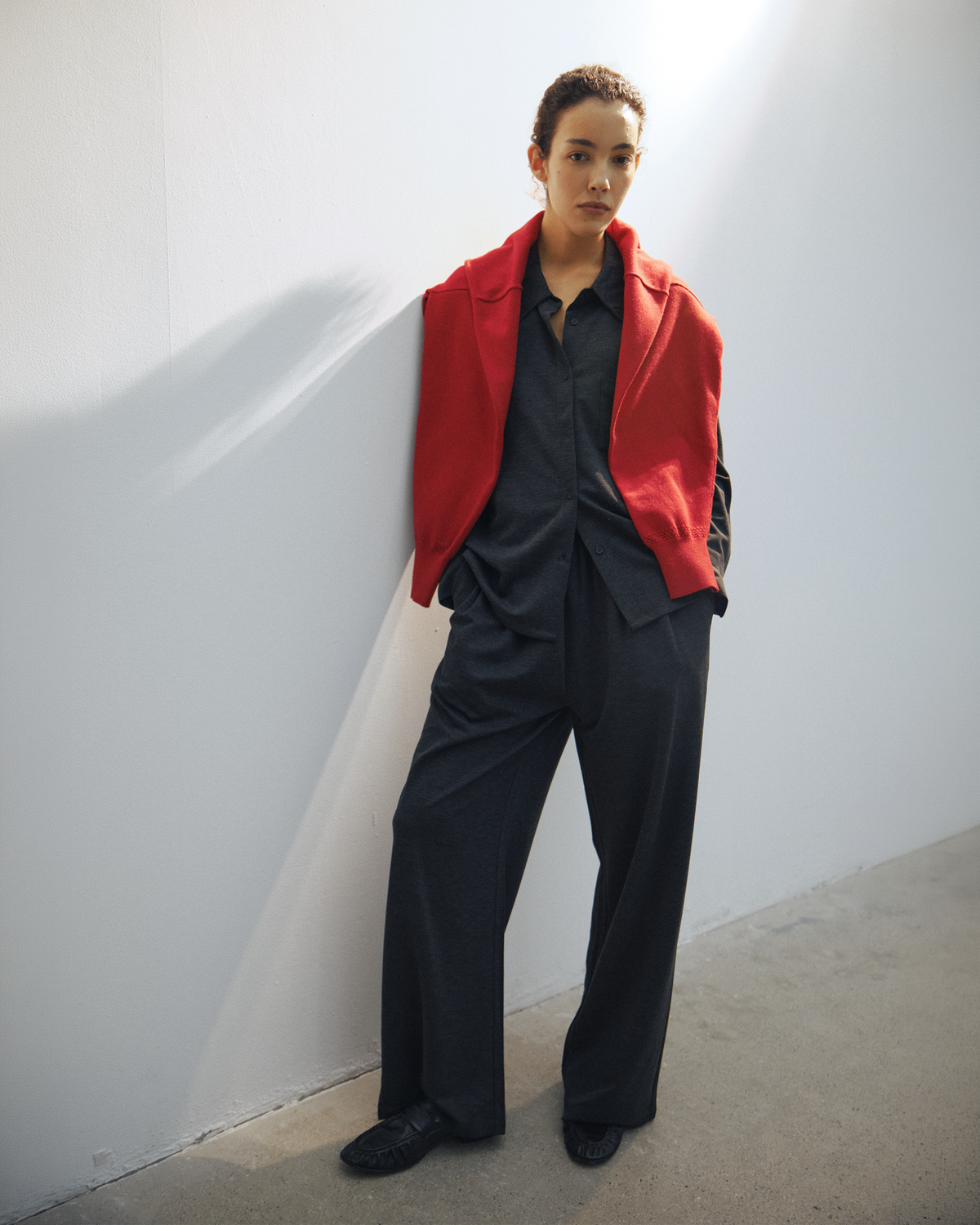 KNIT PLEATED SUIT PANTS