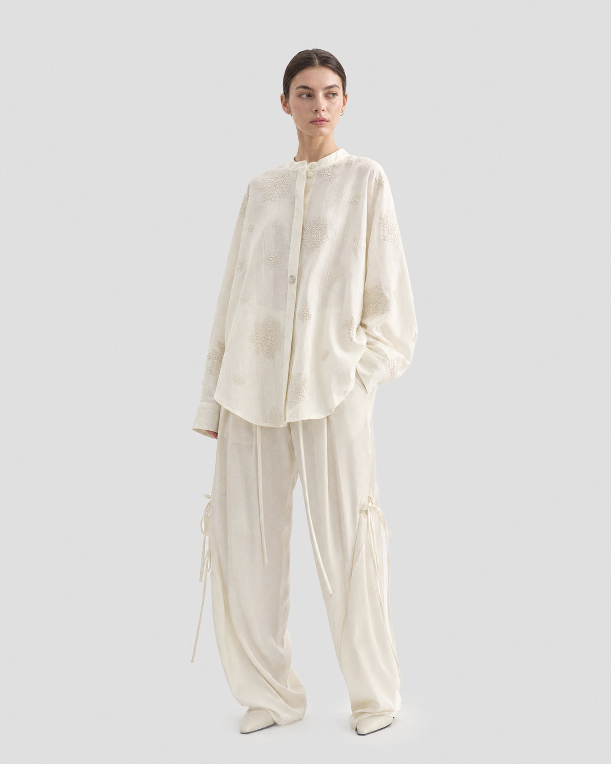 EMBROIDERED COLLARLESS RESORT SHIRT