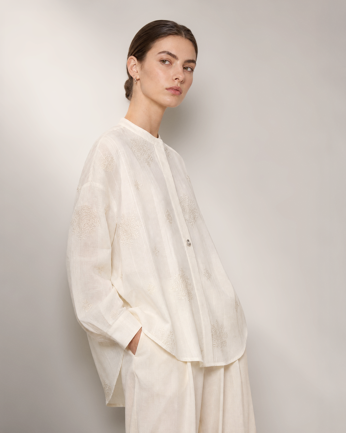 EMBROIDERED COLLARLESS RESORT SHIRT