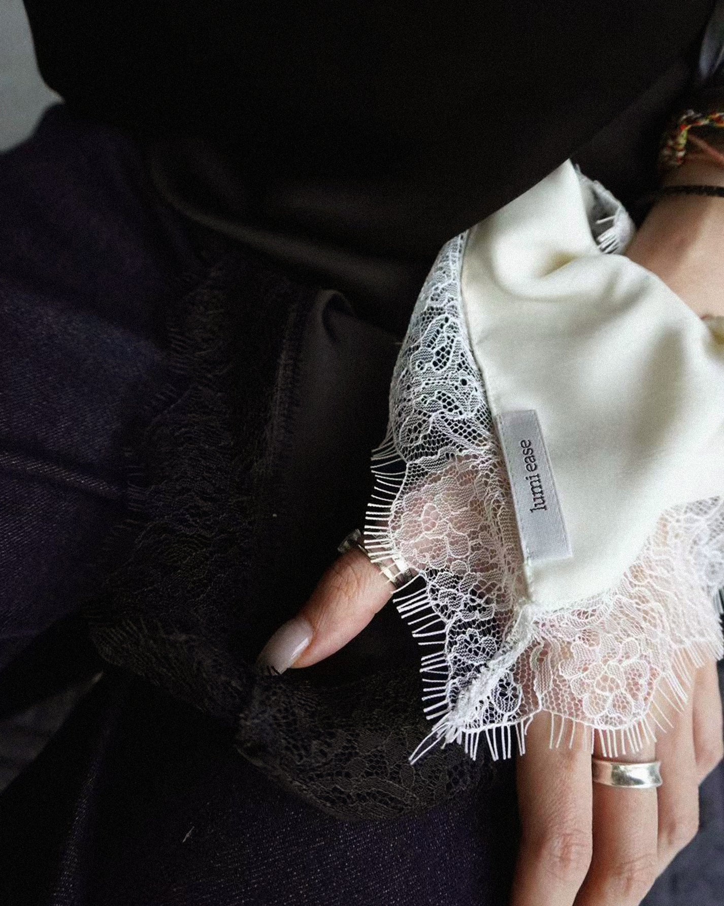 LACE HAIR SCARF TIE