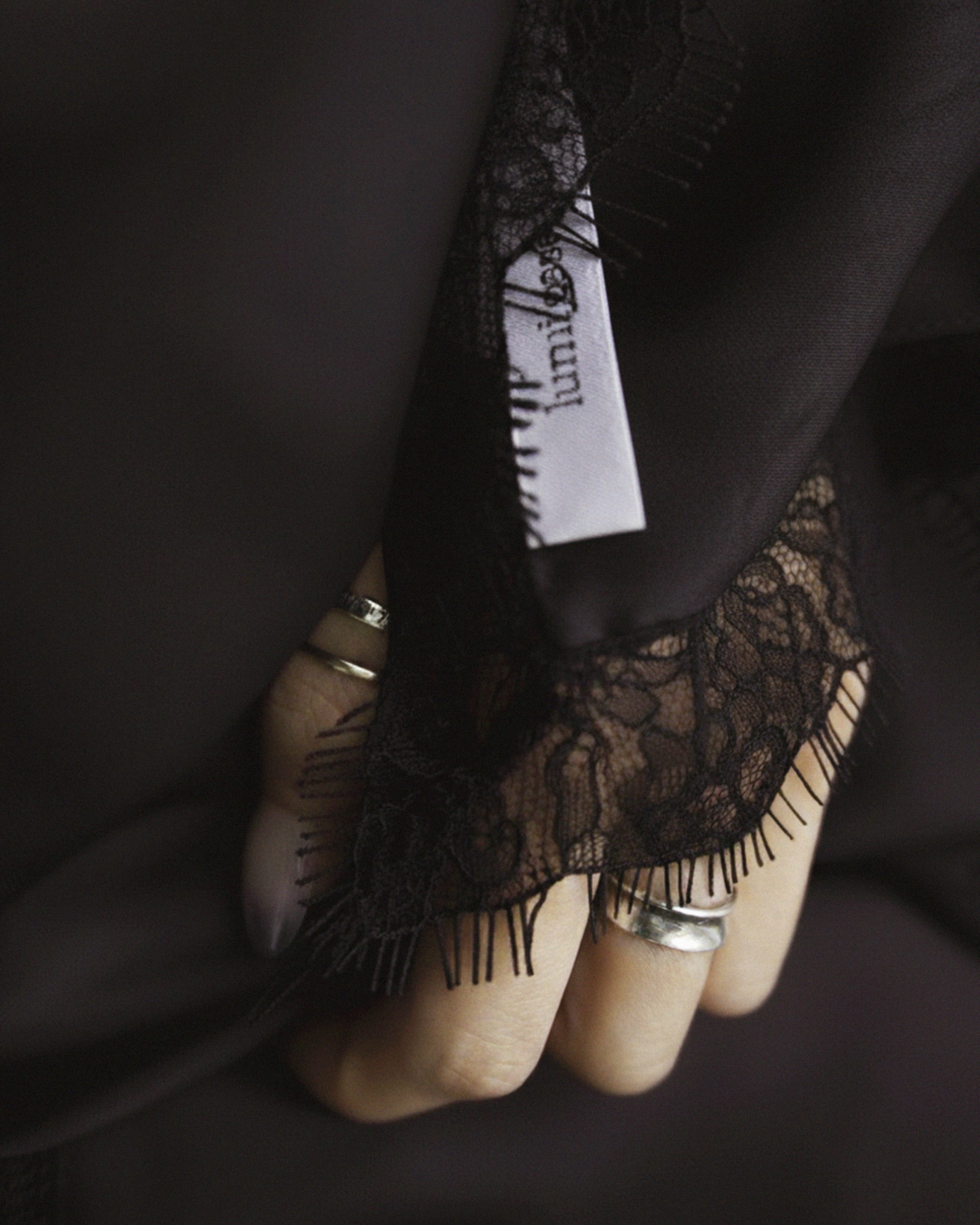 LACE HAIR SCARF TIE