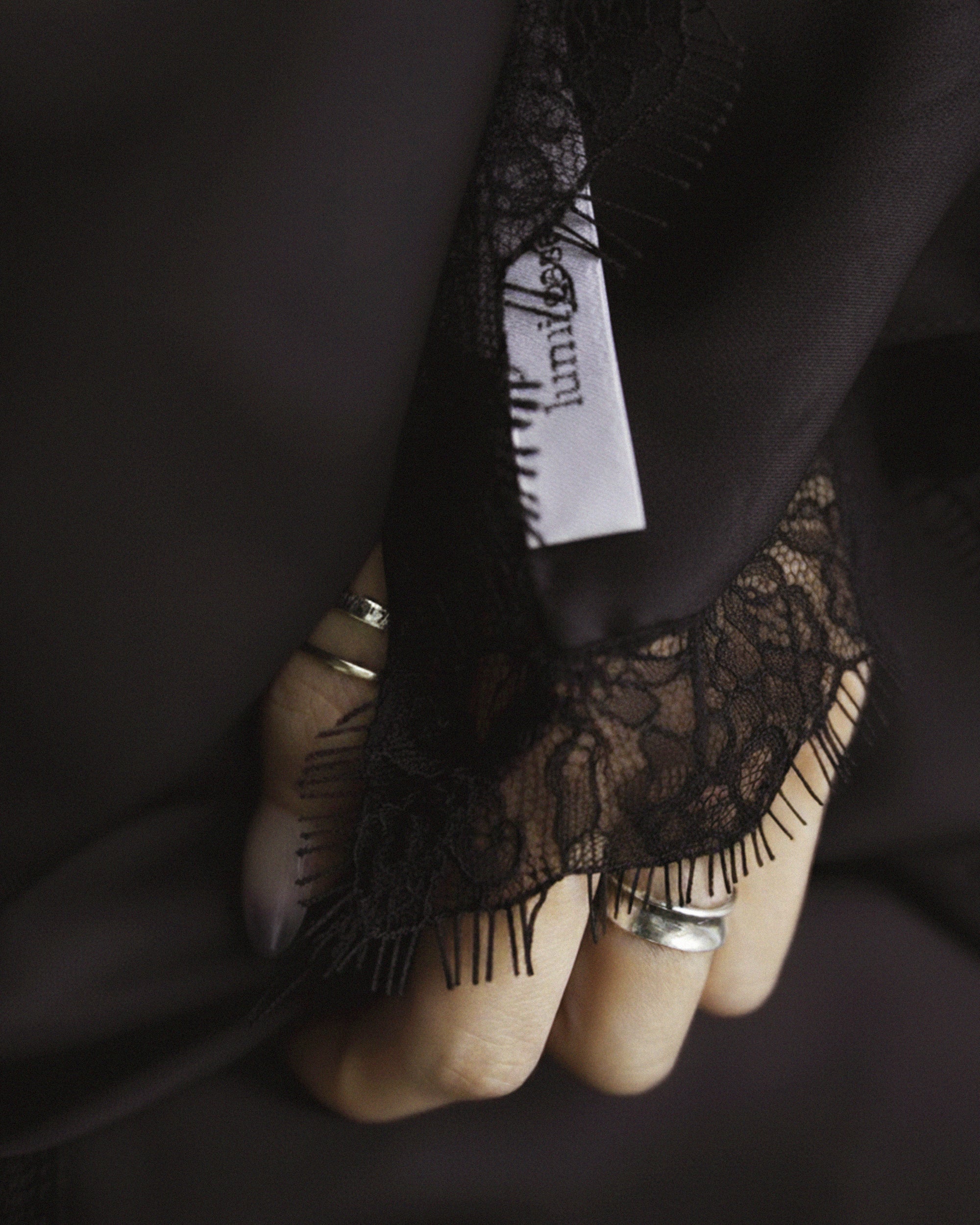 LACE HAIR SCARF TIE