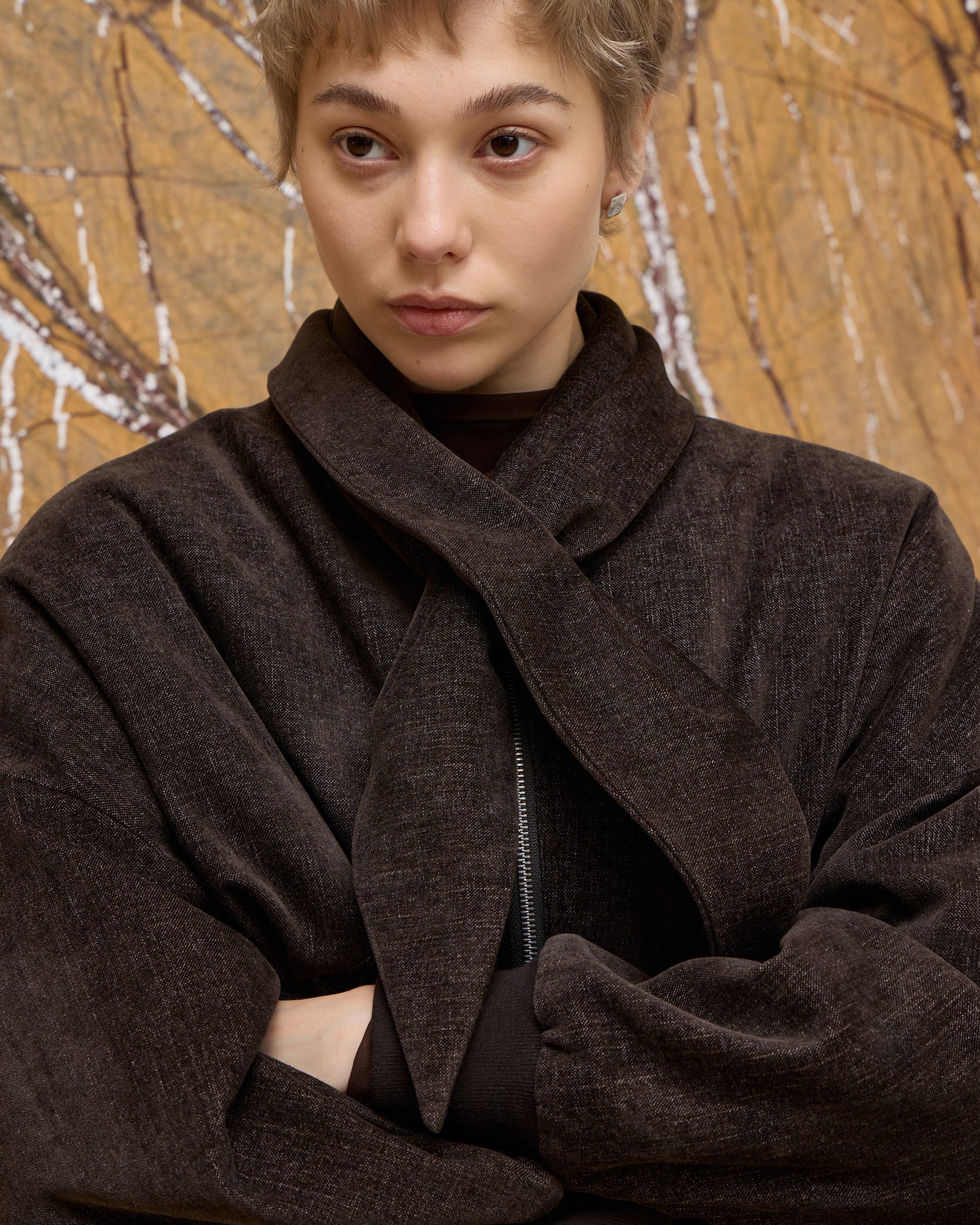 TIE-NECK PADDED JACKET