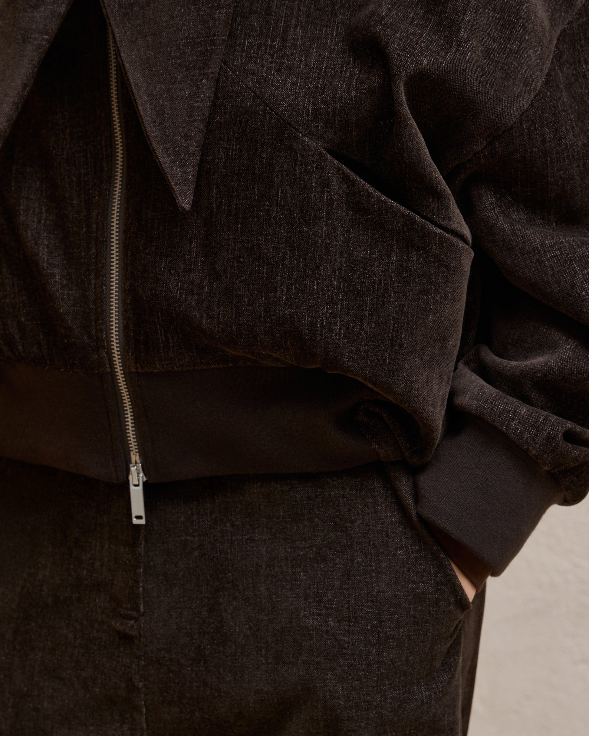 TIE-NECK PADDED JACKET