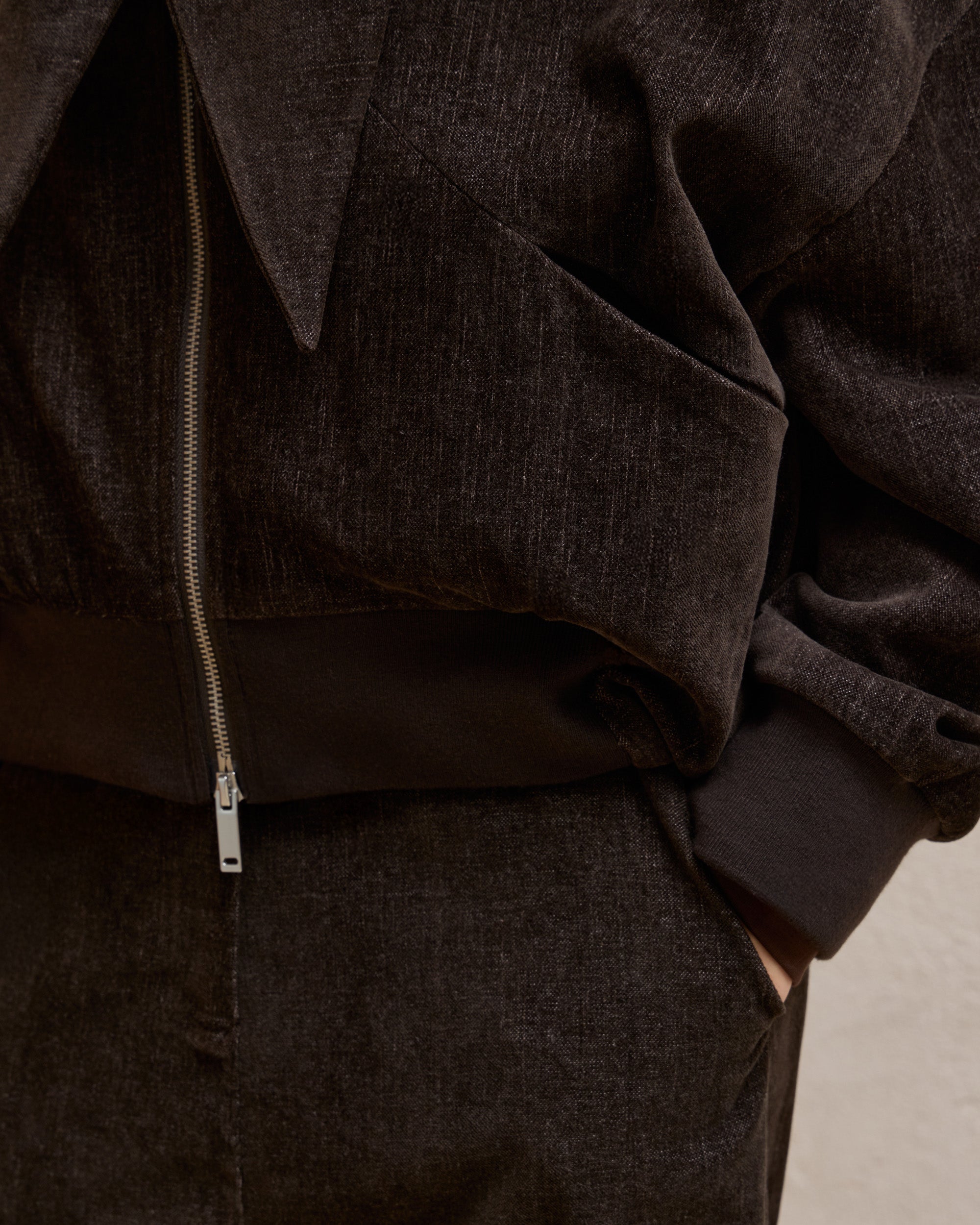 TIE-NECK PADDED JACKET