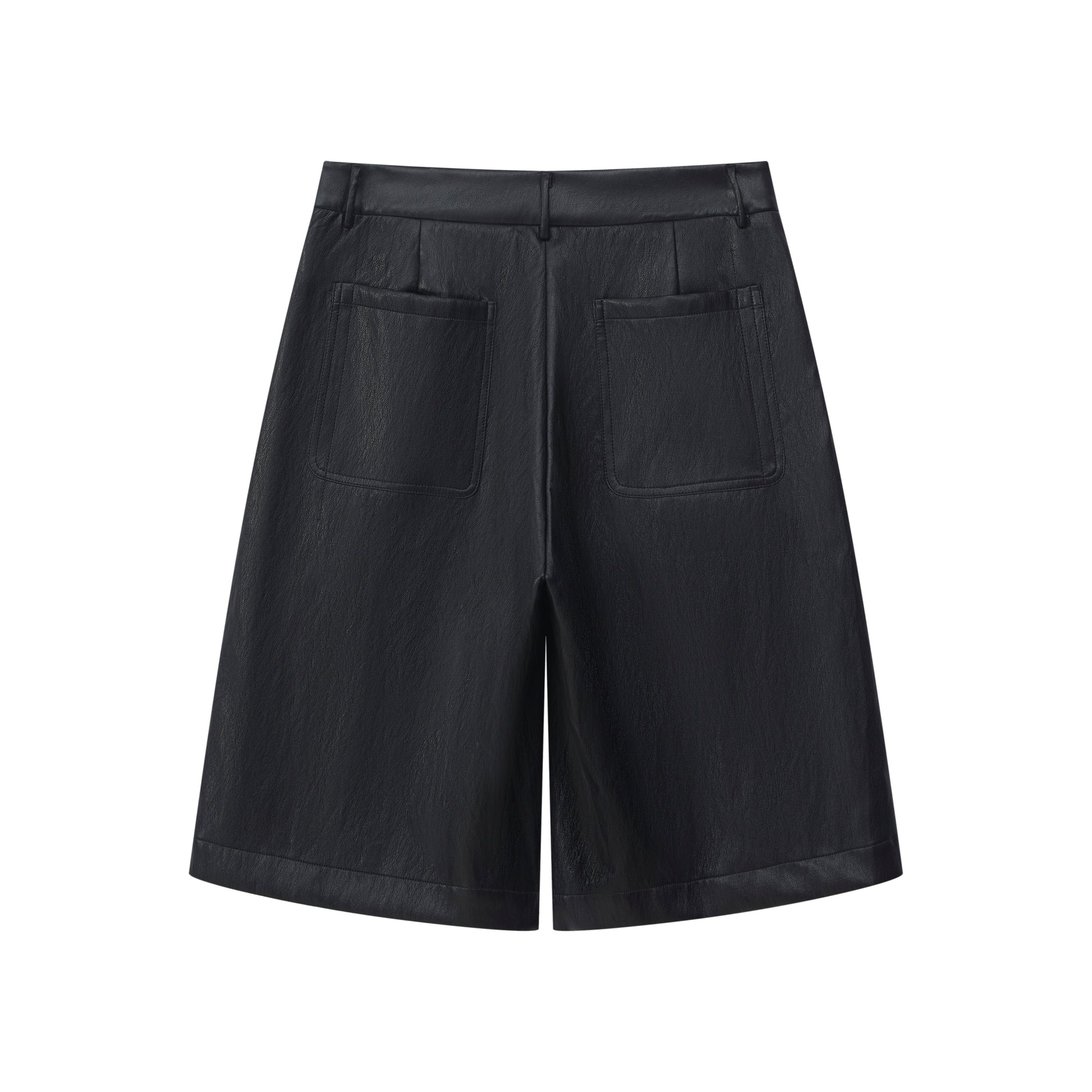 PLEATED FAUX LEATHER SHORTS