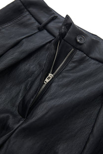 PLEATED FAUX LEATHER SHORTS