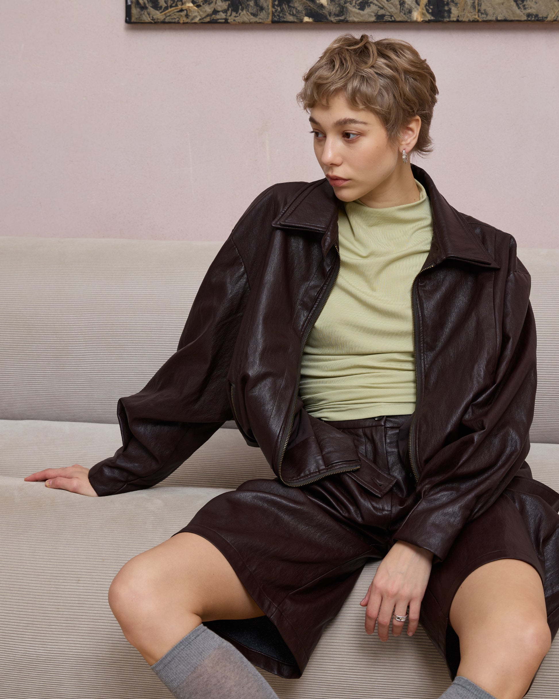 PLEATED FAUX LEATHER SHORTS