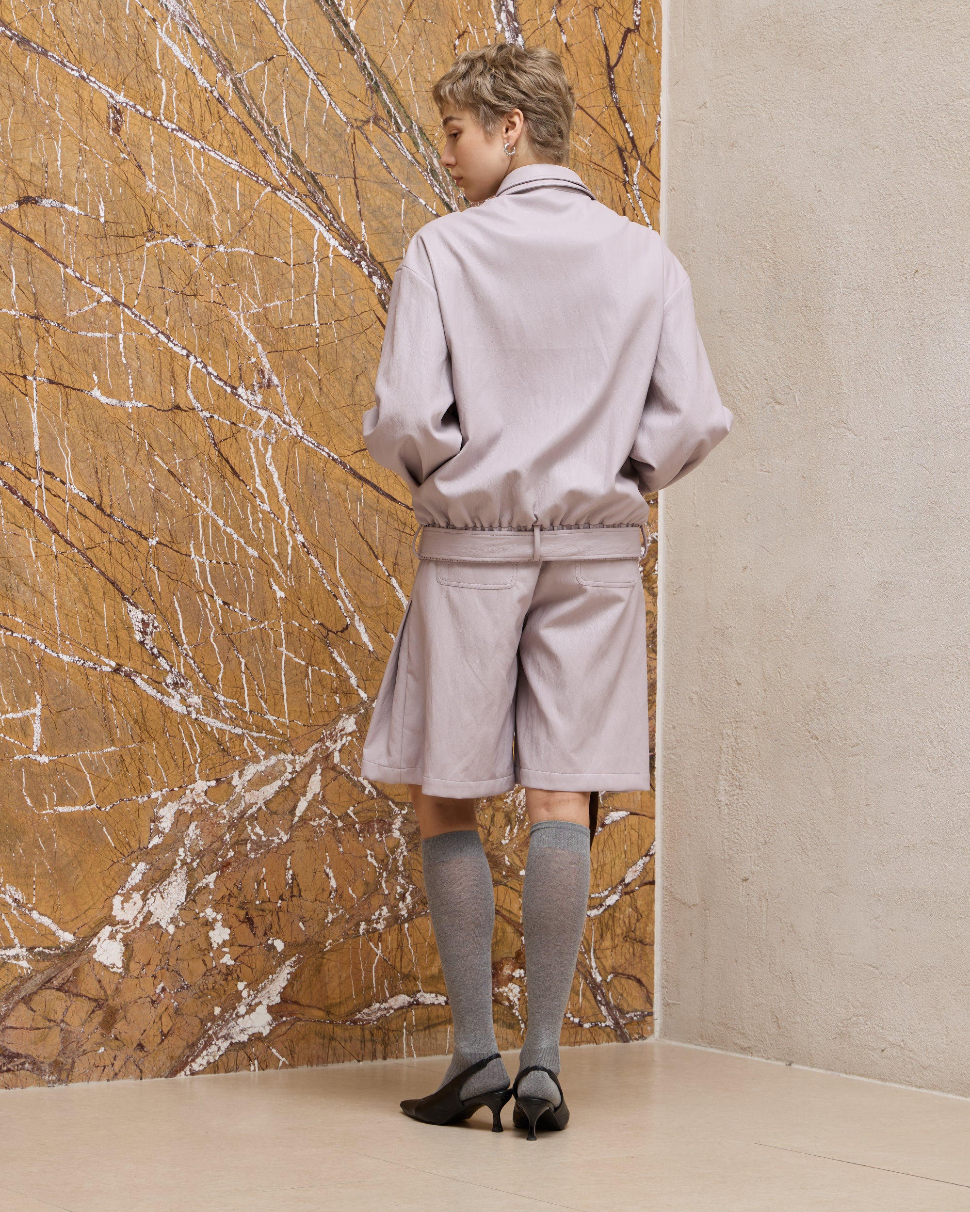 PLEATED FAUX LEATHER SHORTS