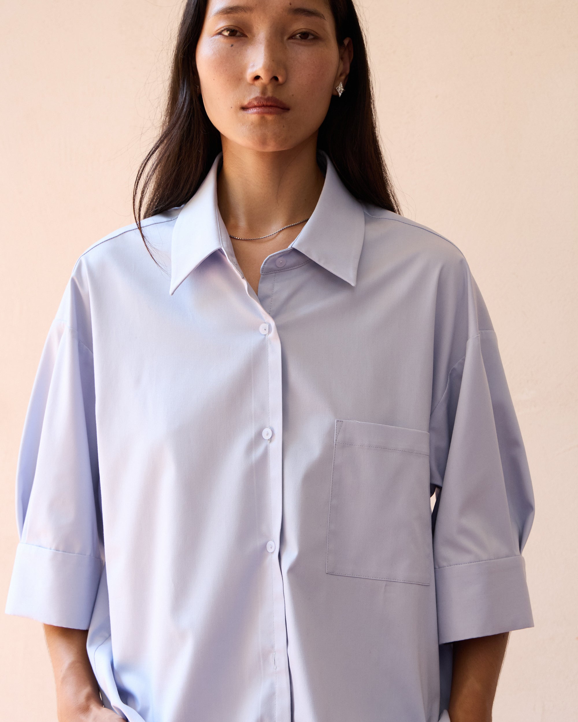 SHAPED ELBOW SLEEVE SHIRT