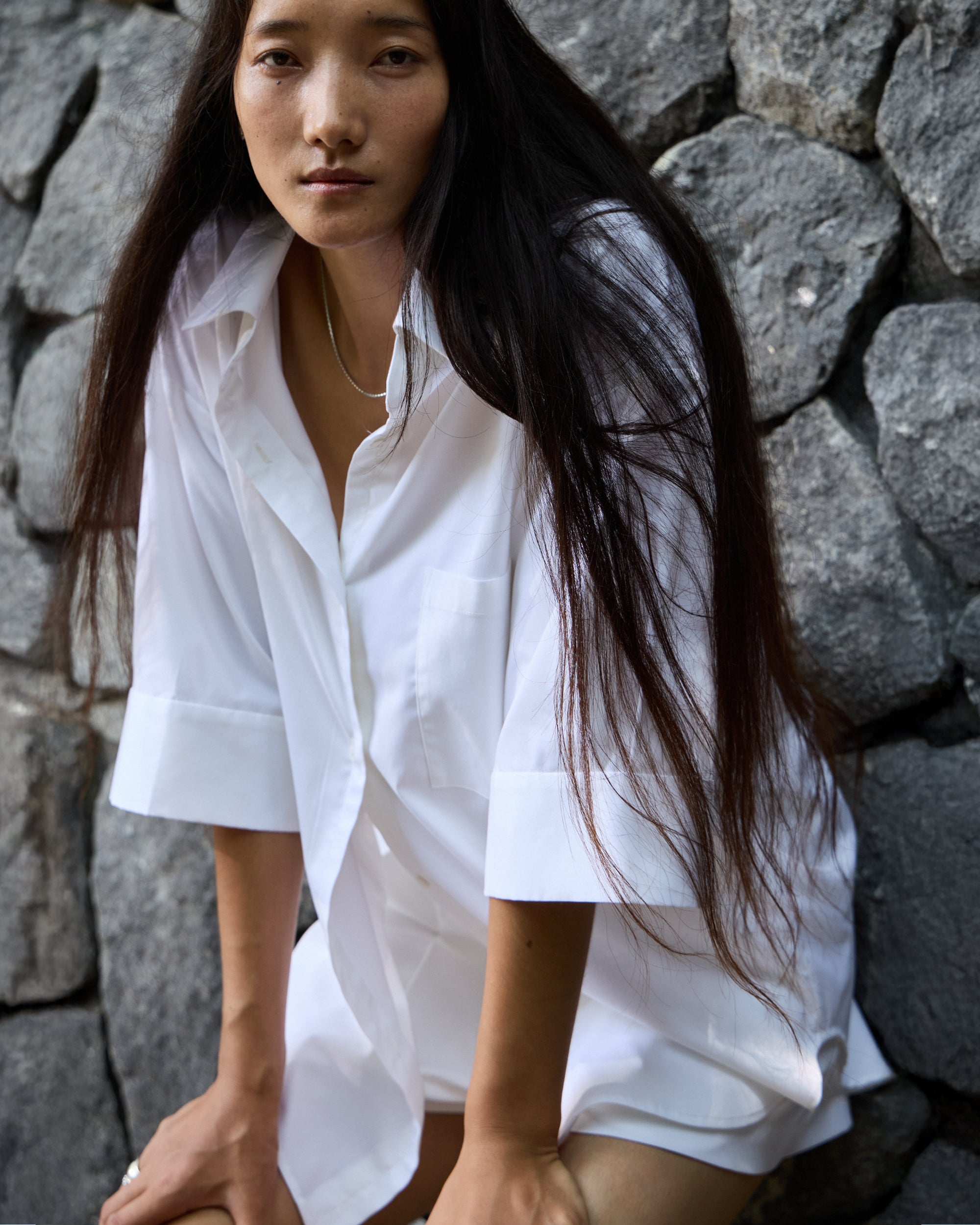 SHAPED ELBOW SLEEVE SHIRT