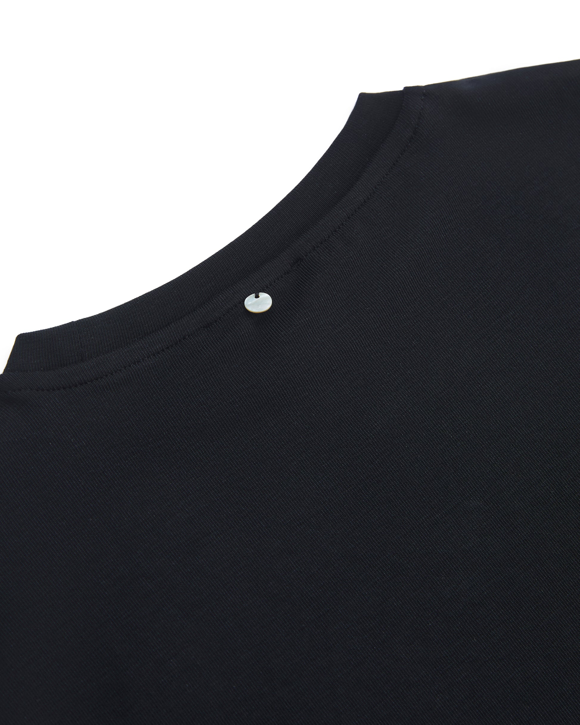 TWISTED TEE