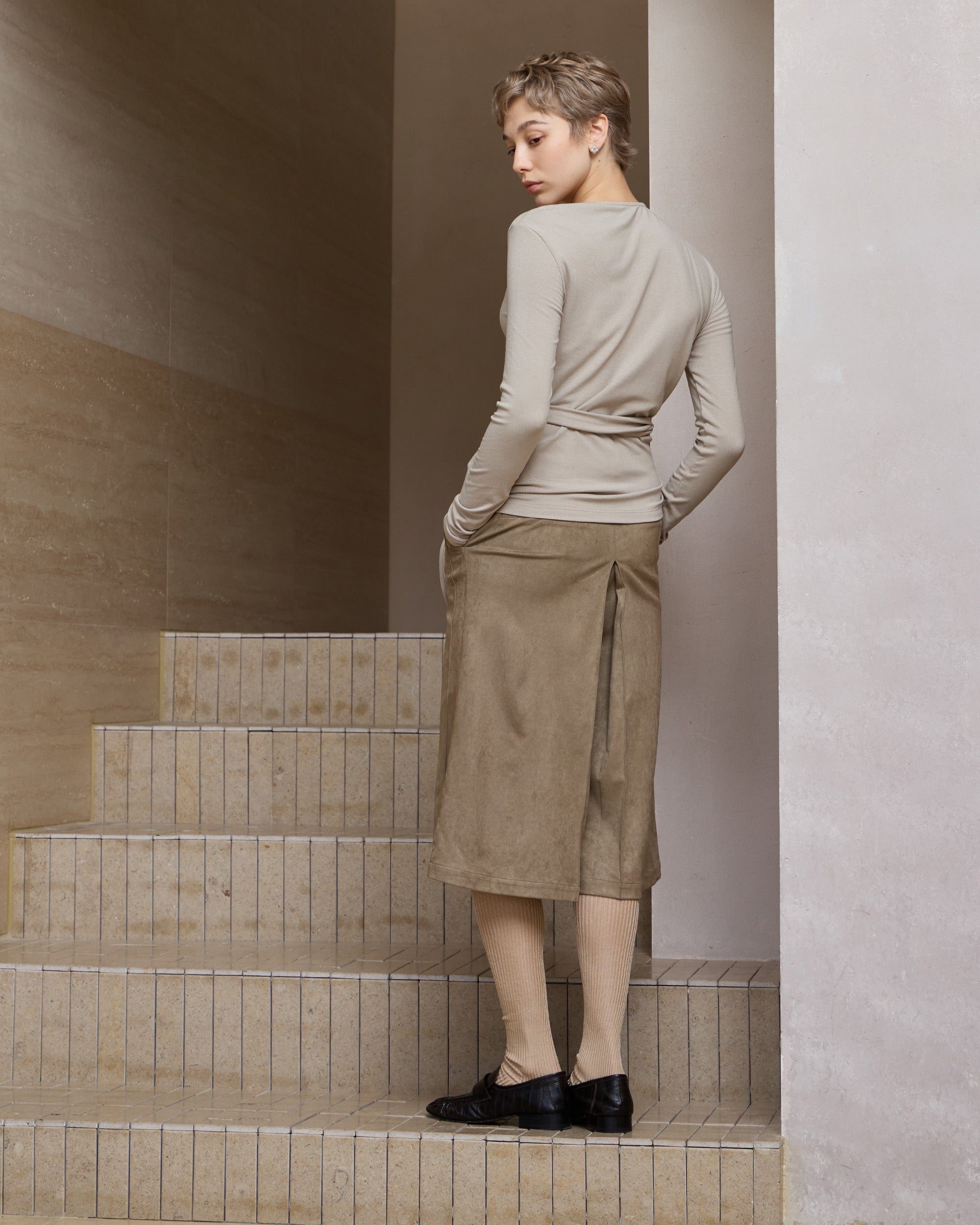 DRAPED TIE-STRAP TOP