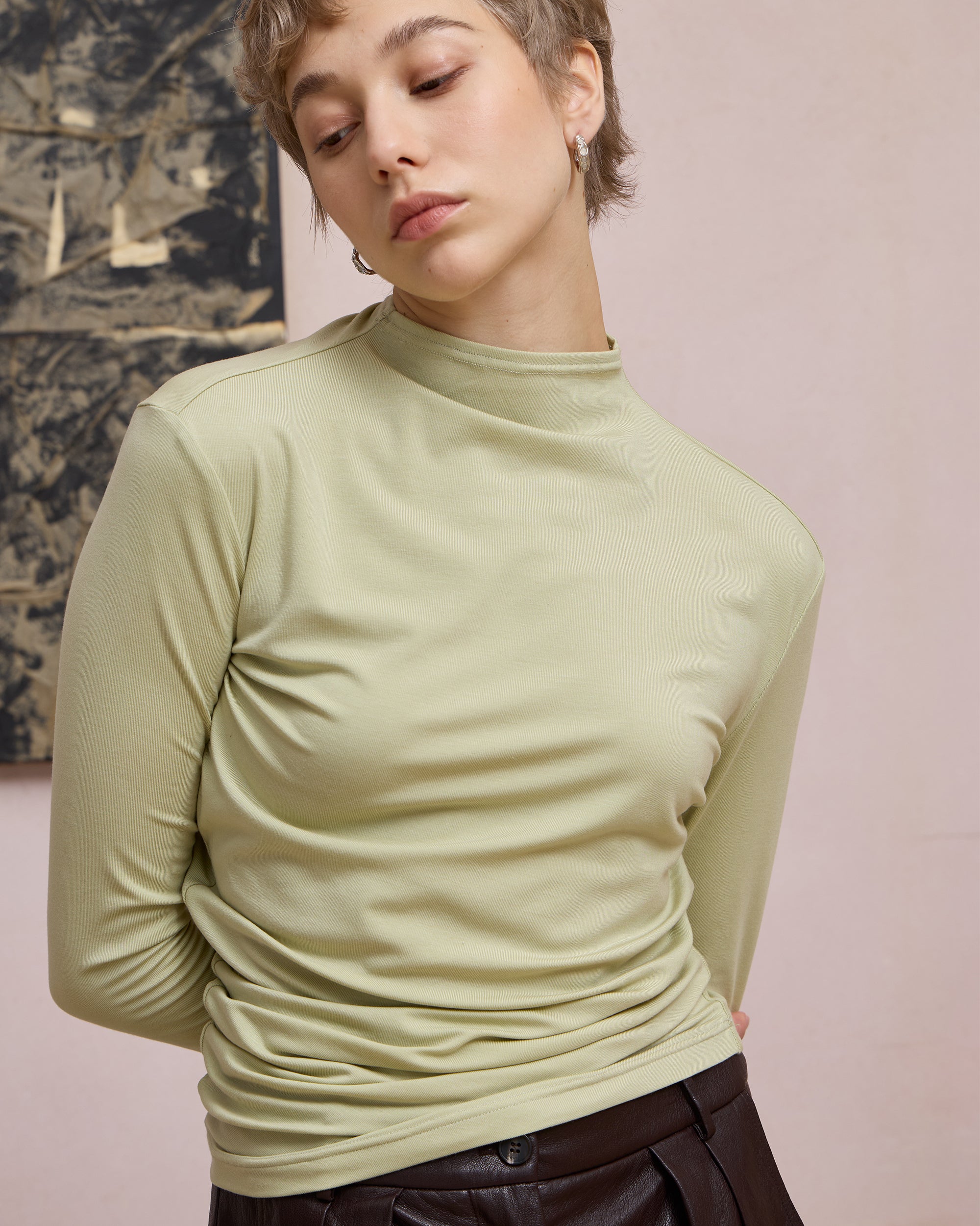 TWISTED MOCK NECK TOP