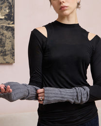 CUT-OUT SHOULDER BASE LAYER