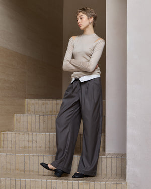 CUT-OUT SHOULDER BASE LAYER