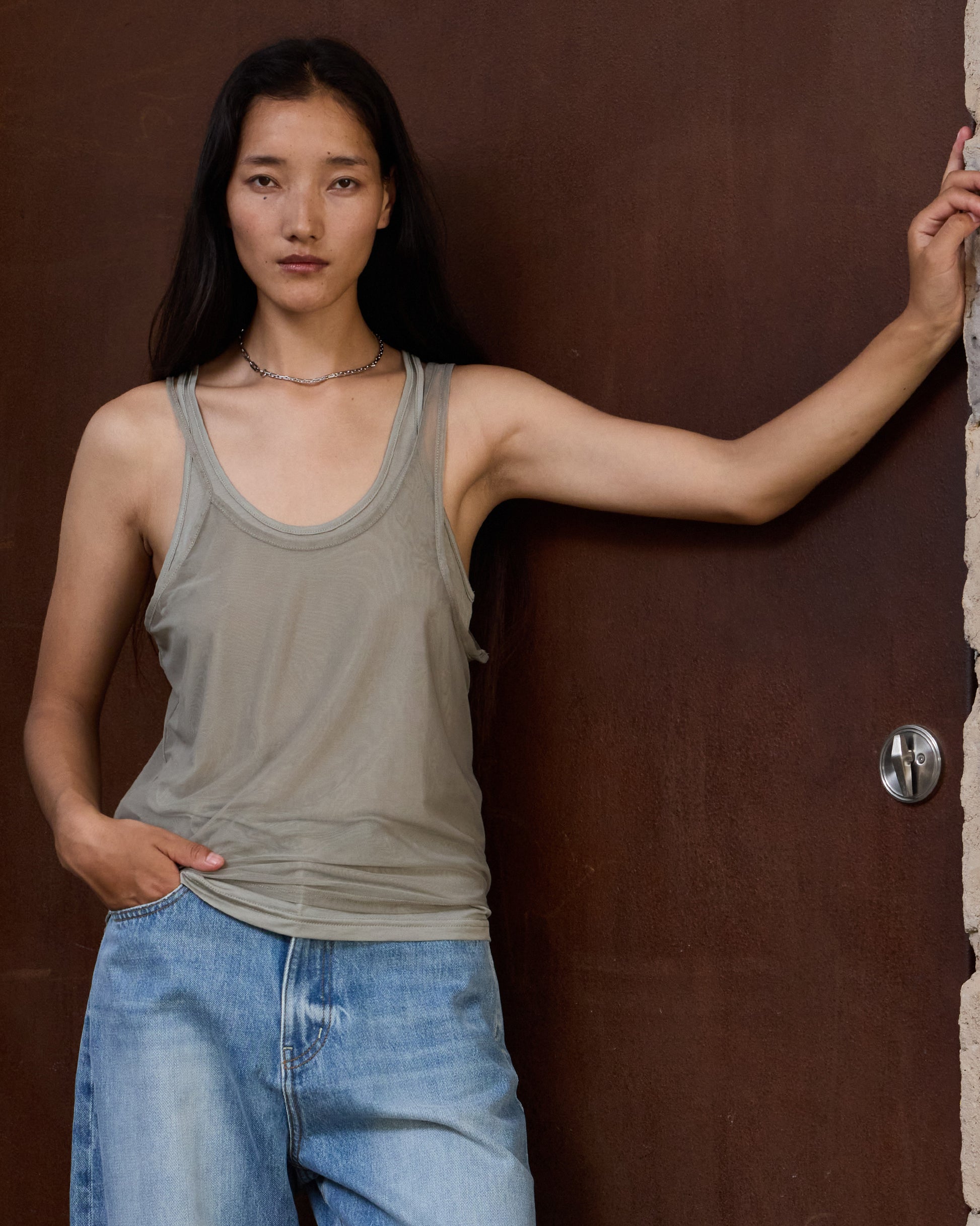 LAYERED VIEL TANK