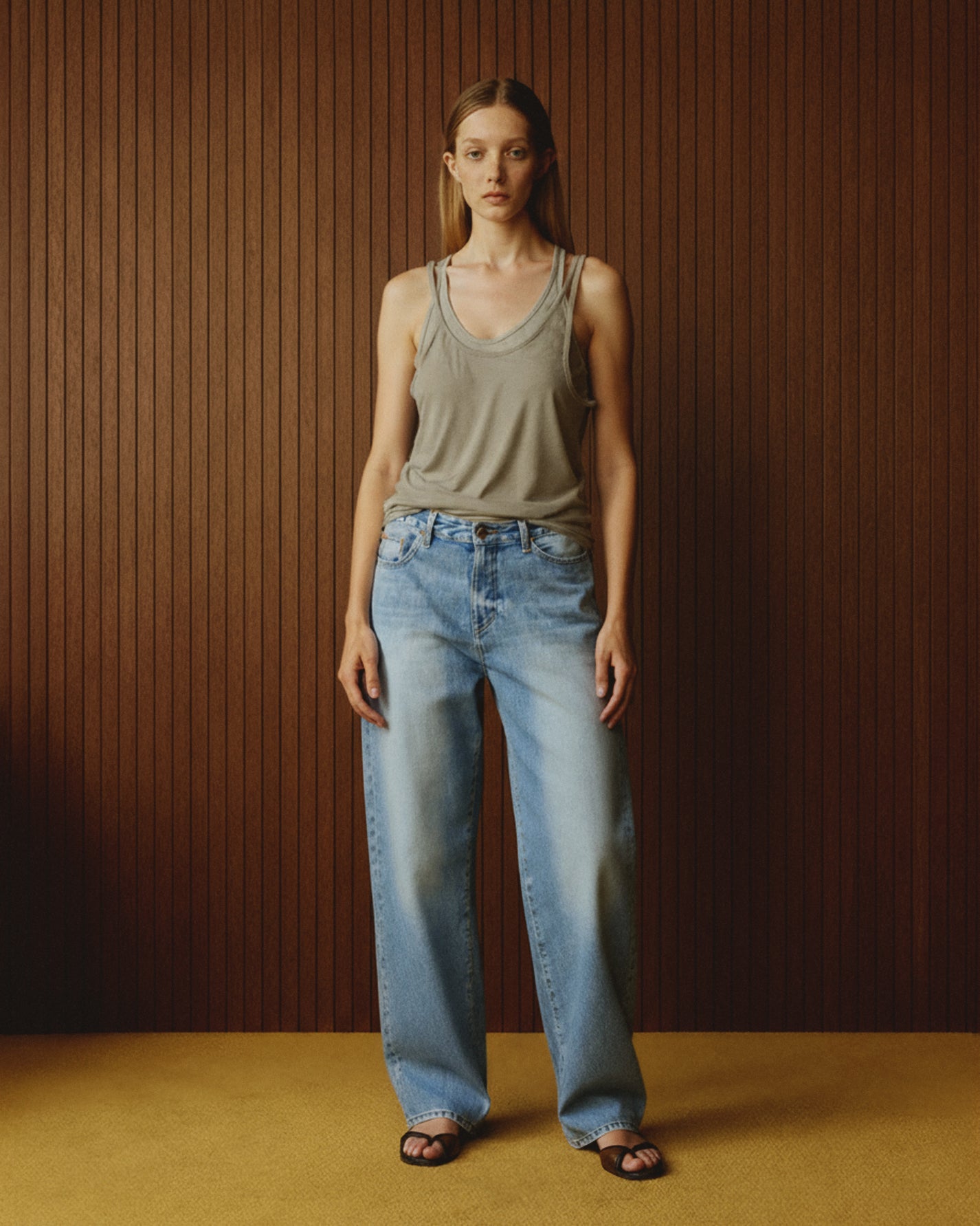 RELAX PLEATED JEANS