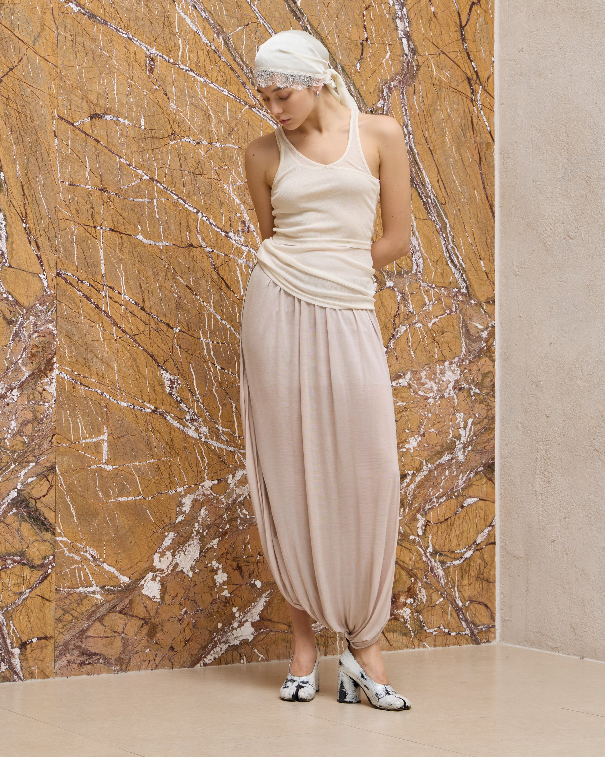 TILTED LAYERED TANK