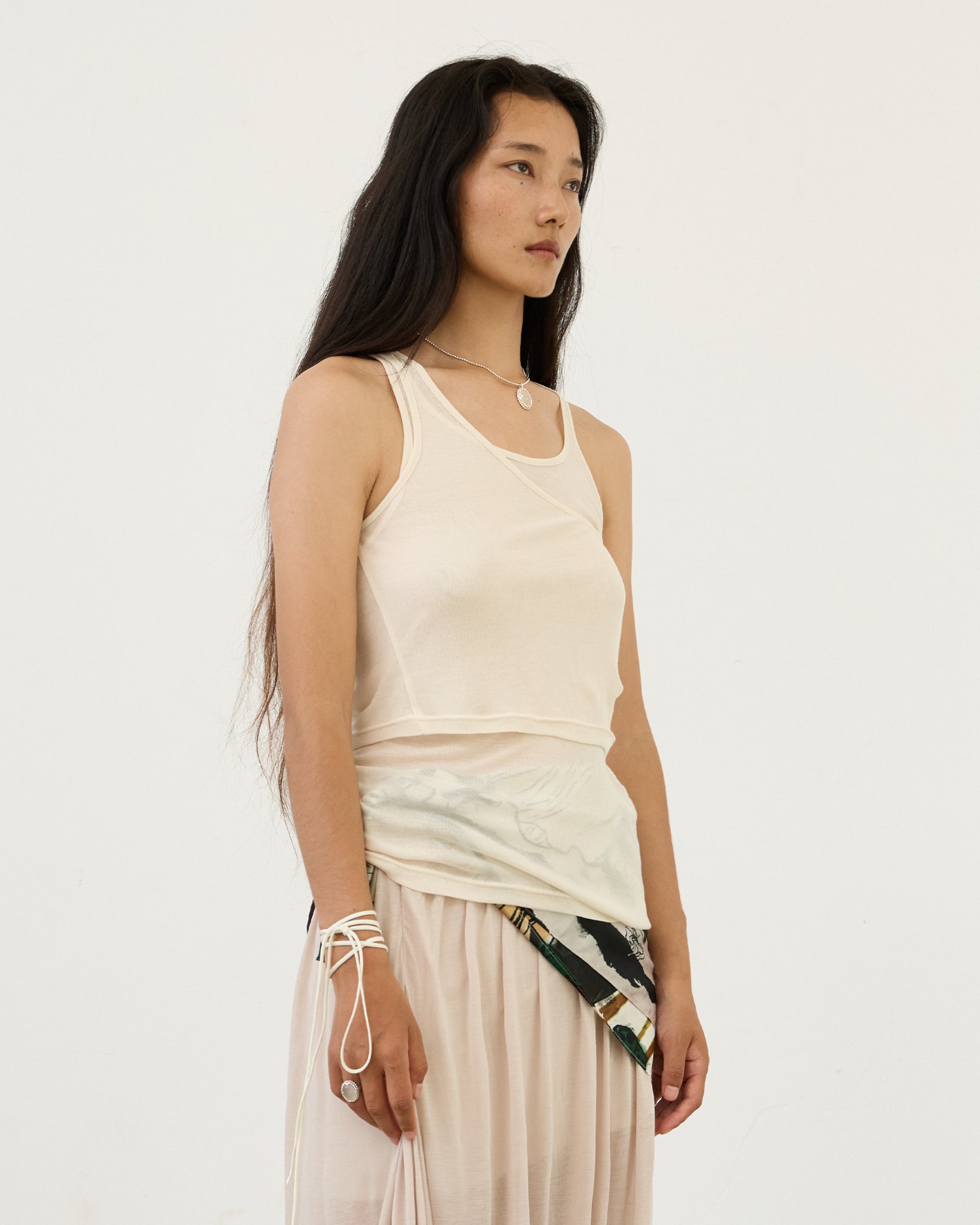 TILTED LAYERED TANK