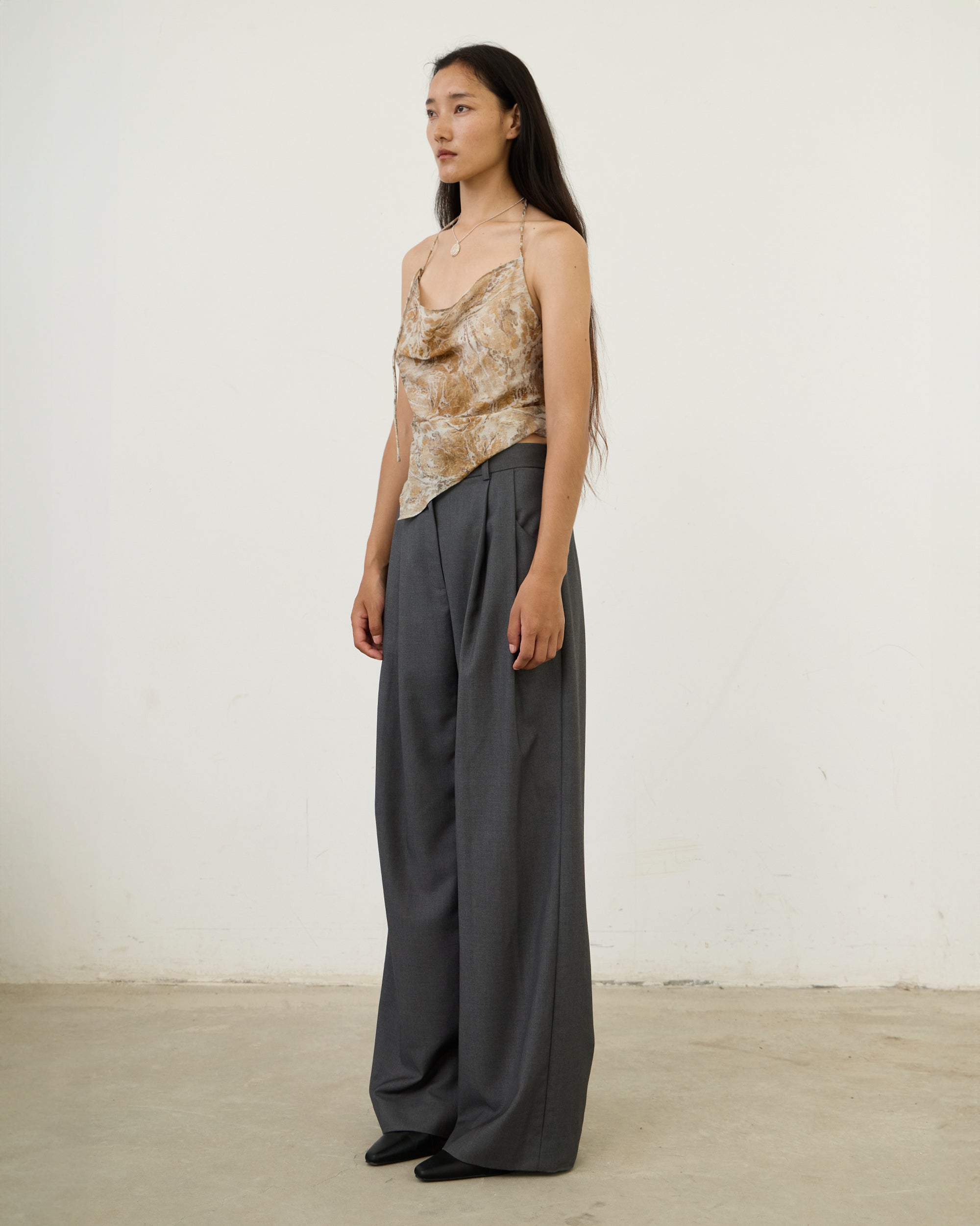 SILK HALTER VEST