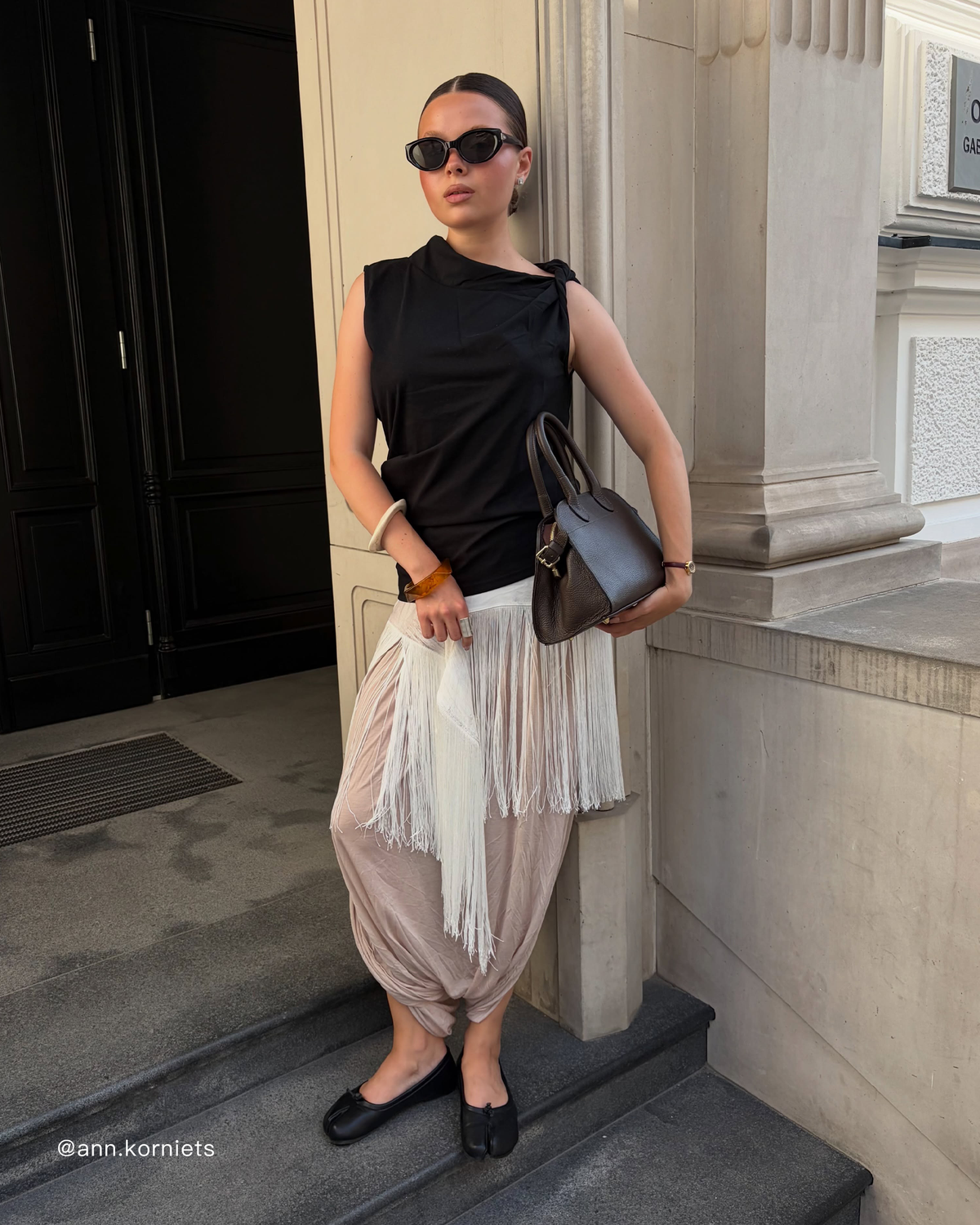 TWIST SLIT-HEM TANK