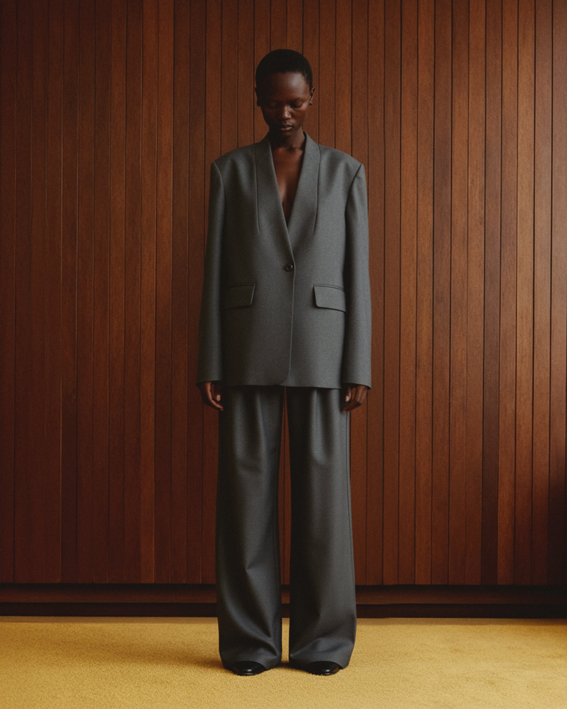 PLEATED WRINKLE-FREE PANTS