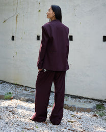 COLLARLESS SLANTED-VENT BLAZER