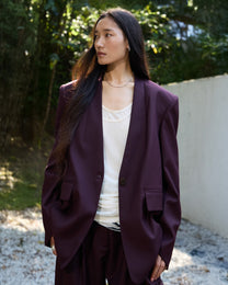 COLLARLESS SLANTED-VENT BLAZER
