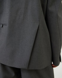 COLLARLESS SLANTED-VENT BLAZER