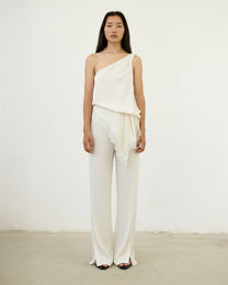 LACE ONE-SHOULDER TOP