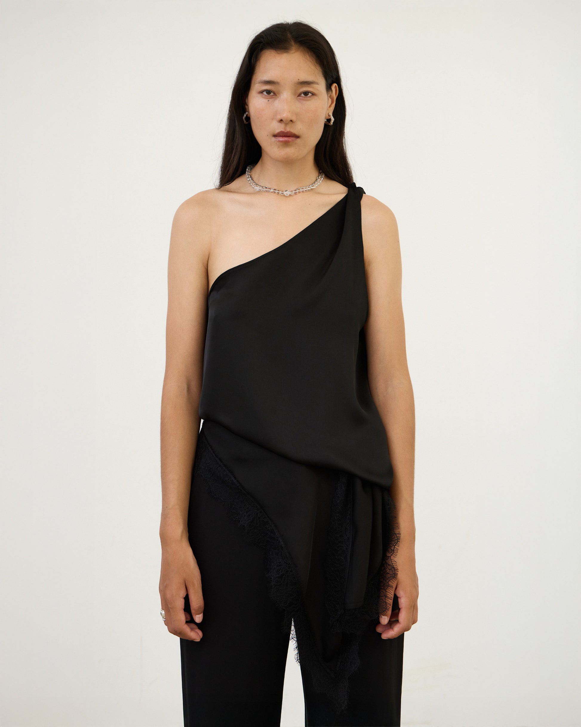 LACE ONE-SHOULDER TOP