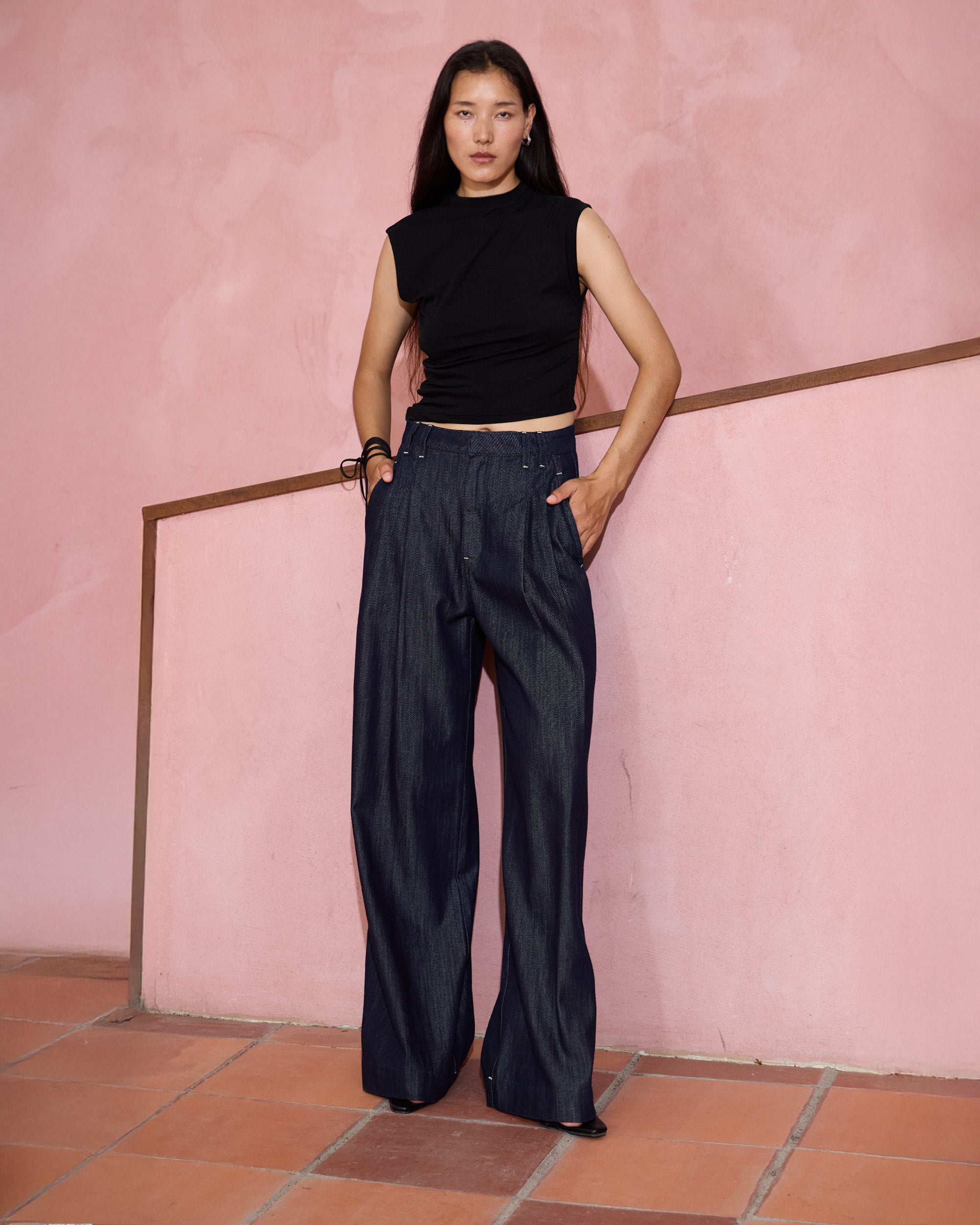 DOUBLE PLEATS TENCEL JEANS