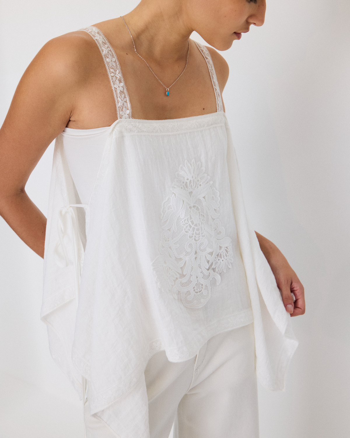 EMBROIDERED LACE HANDKERCHIEF CAMI