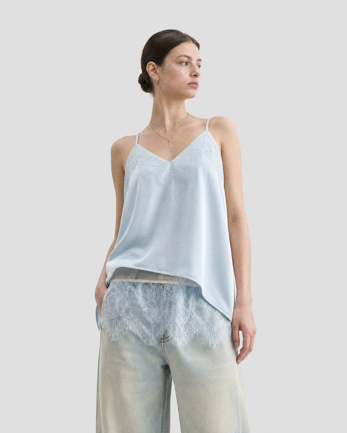 DOUBLE-LAYER FLARE LACE CAMISOLE