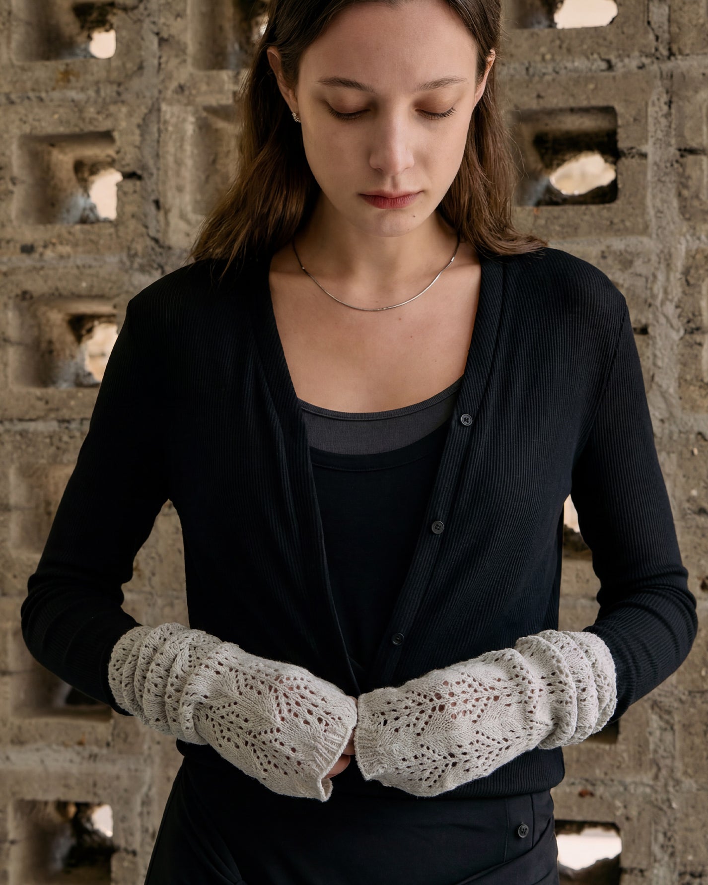 SHORT-SLEEVE RIBBED CARDIGAN