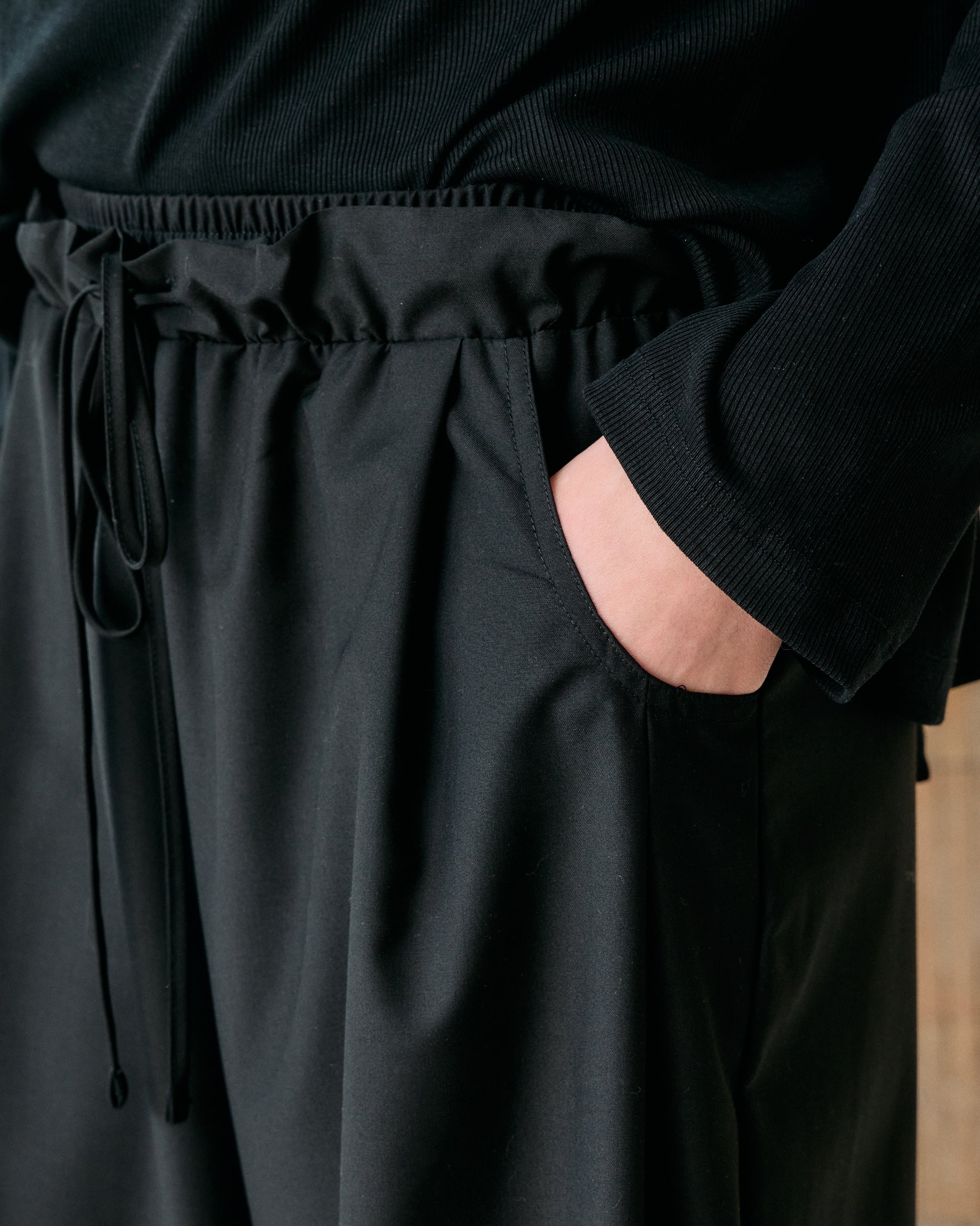 PLEATED DRAWSTRING WIDE PANTS