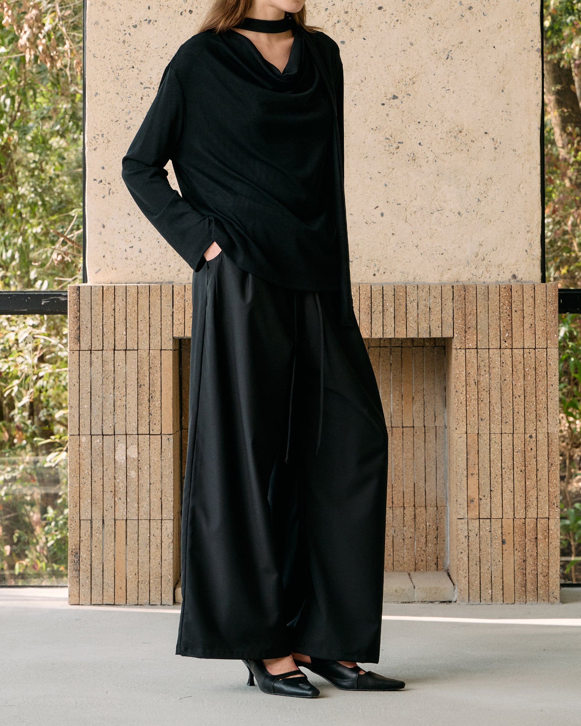 PLEATED DRAWSTRING WIDE PANTS