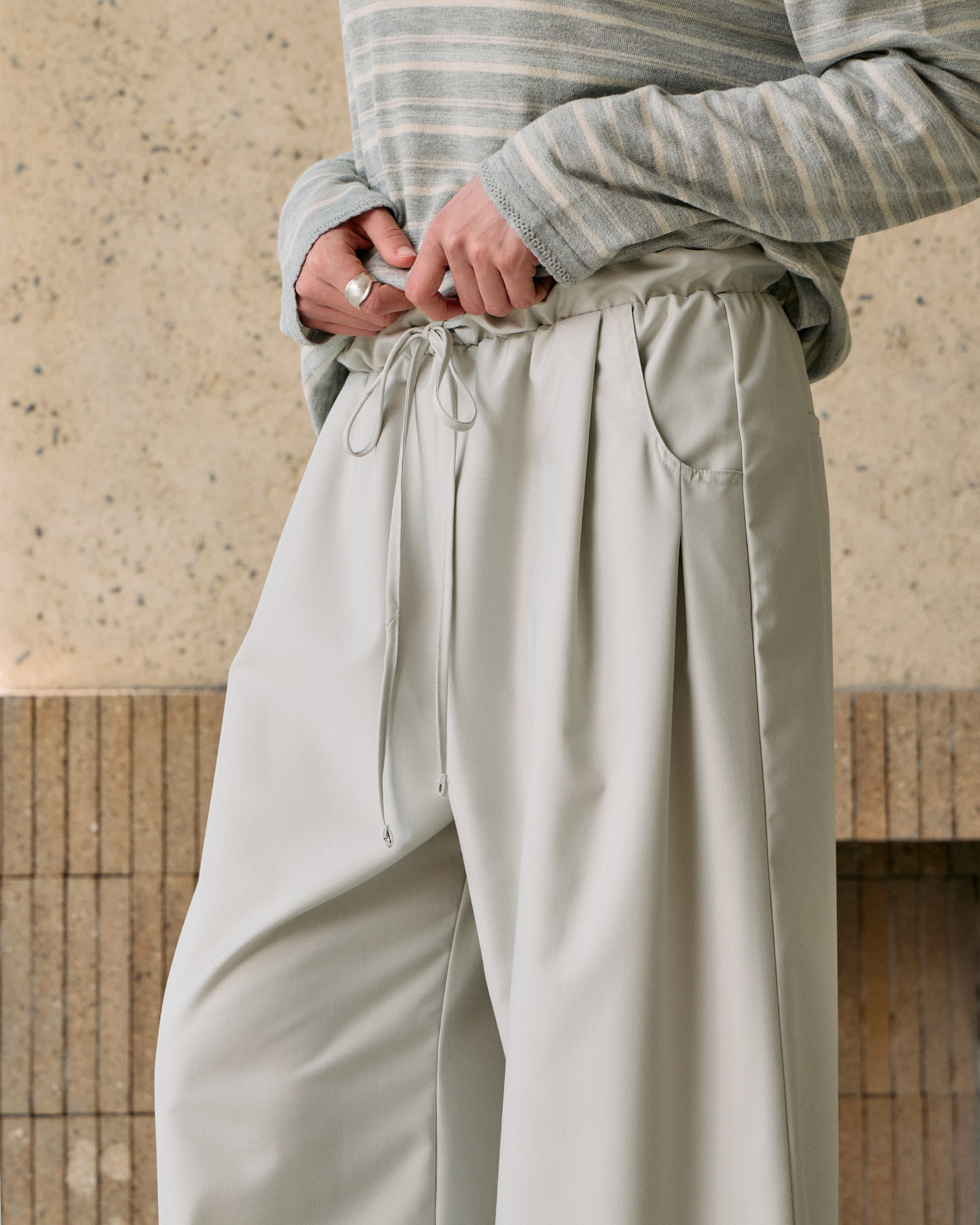 PLEATED DRAWSTRING WIDE PANTS