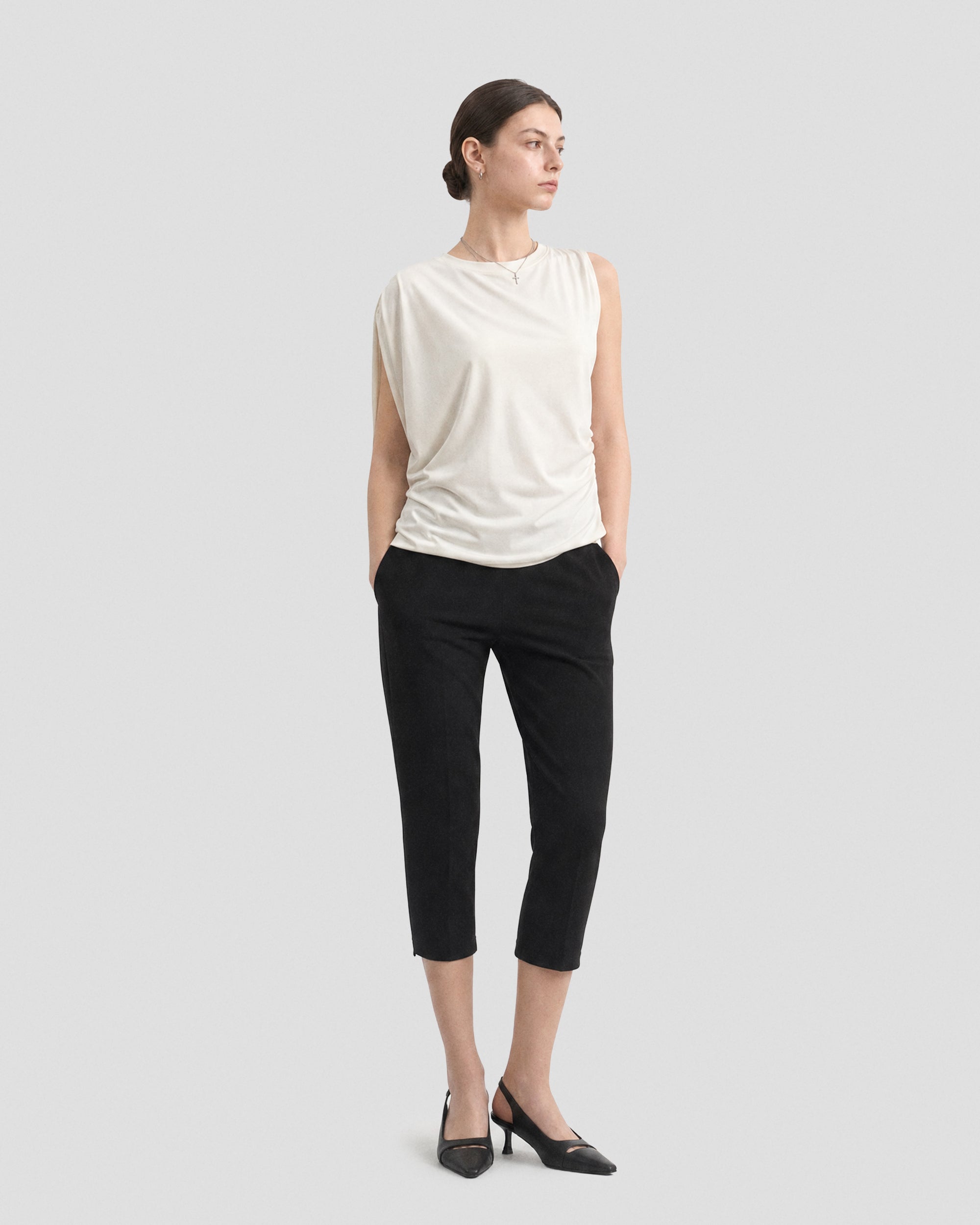 SIDE-ZIP CROPPED TROUSERS