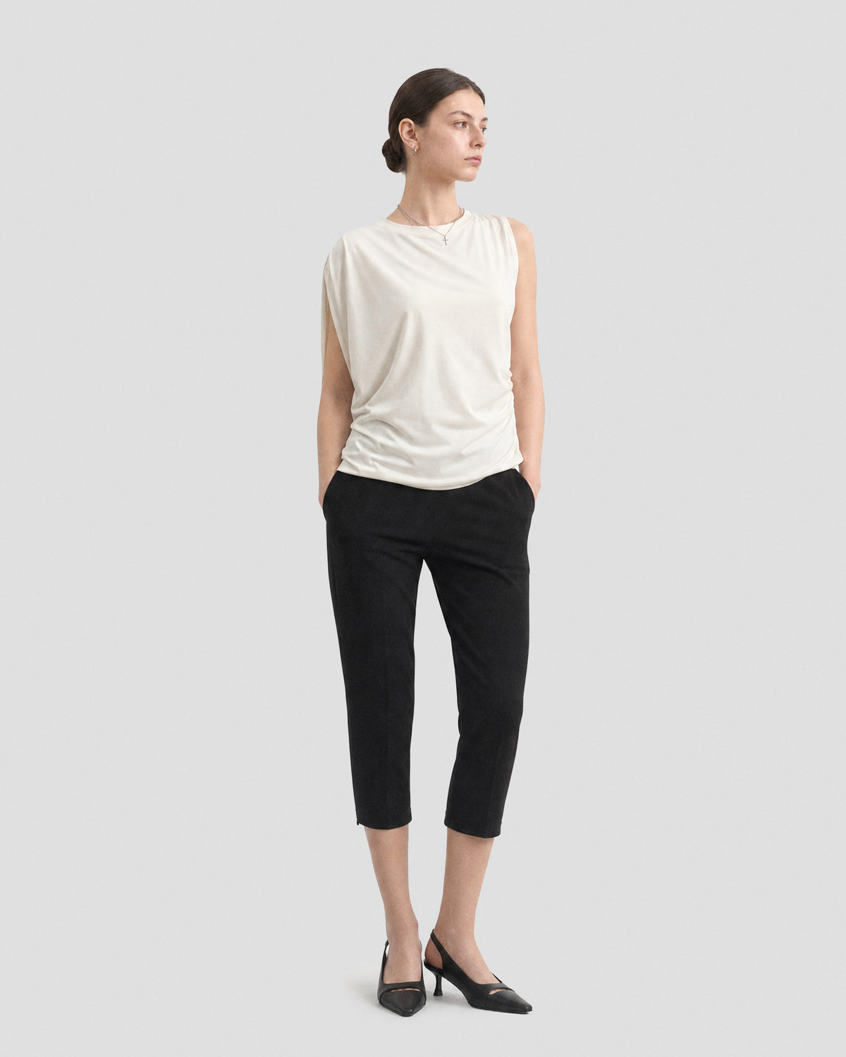 SIDE-ZIP CROPPED TROUSERS