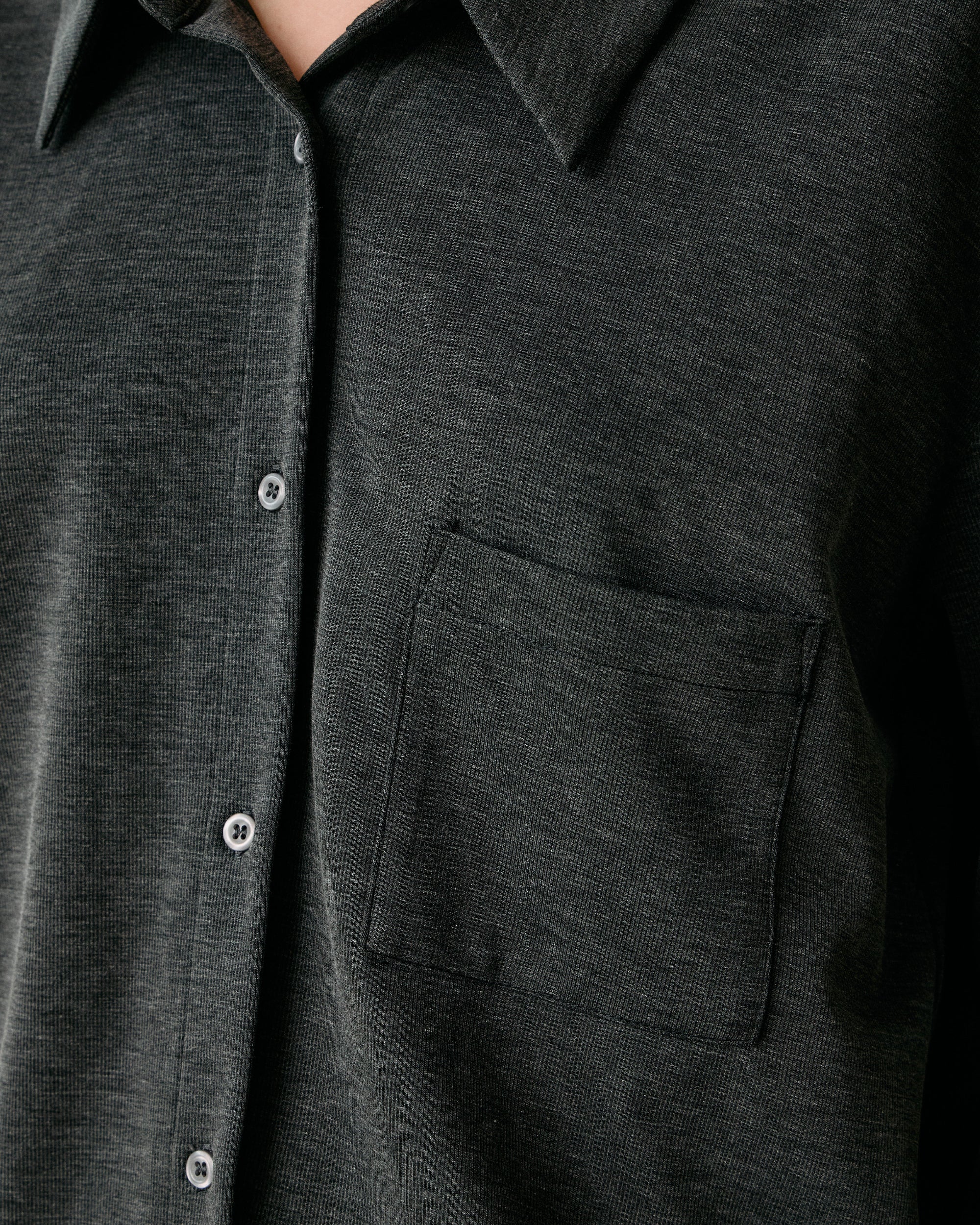 SLIM FIT KNIT SHIRT