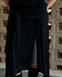 TWO-TONE VARIATION TIE SKIRT