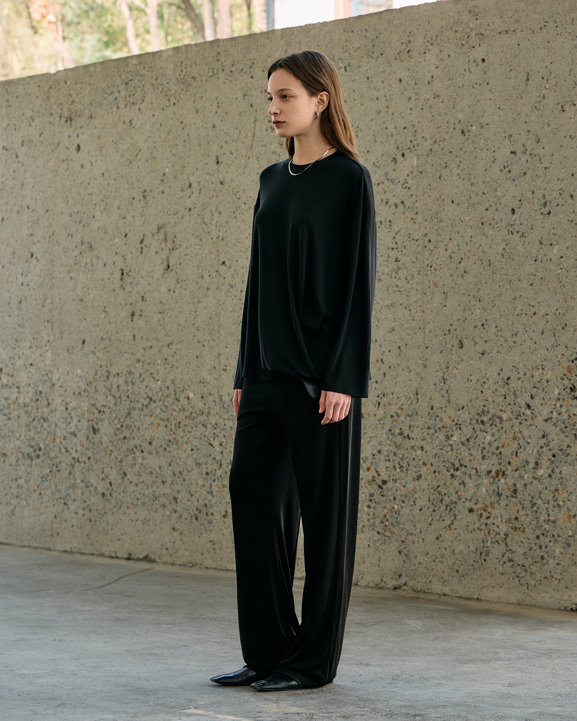 TWIST HEM LONG SLEEVE TEE