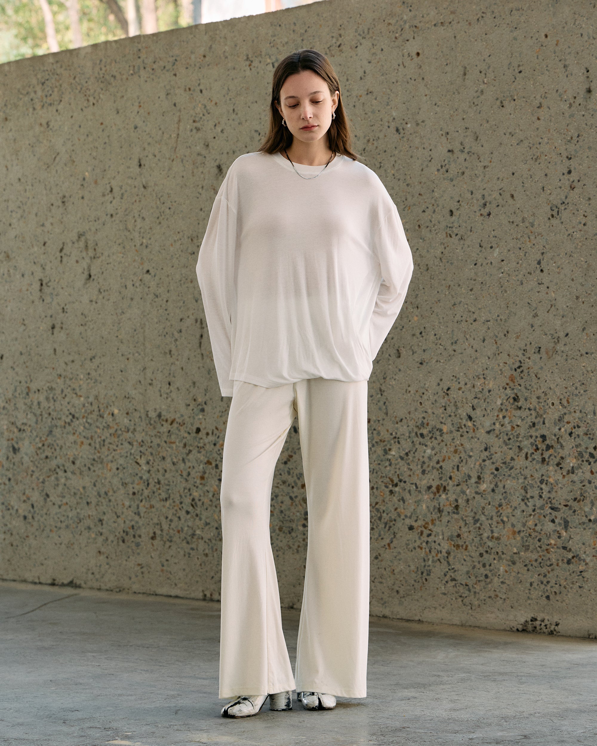 TWIST HEM LONG SLEEVE TEE