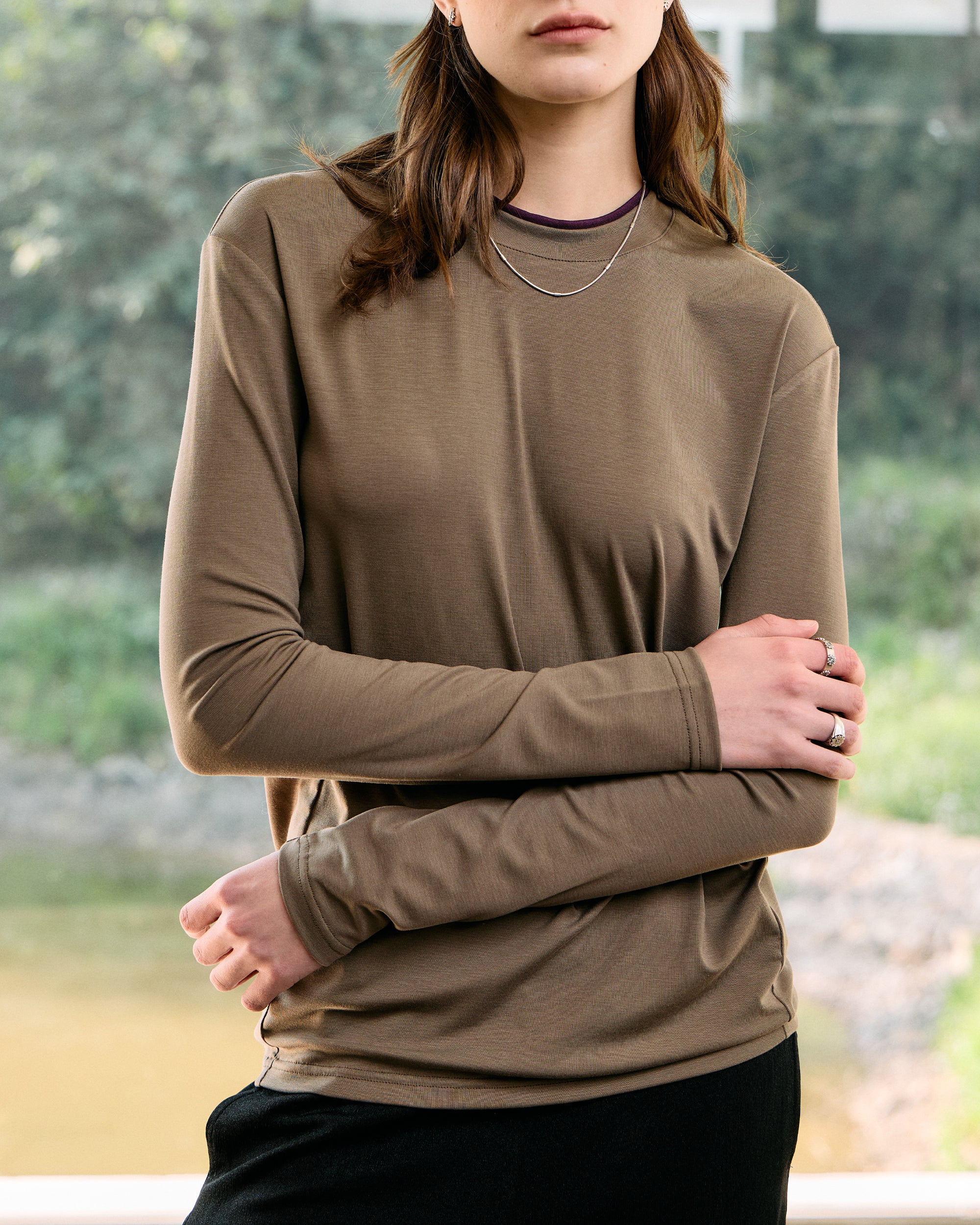 DOUBLE-COLLAR BASIC LAYERING TOP