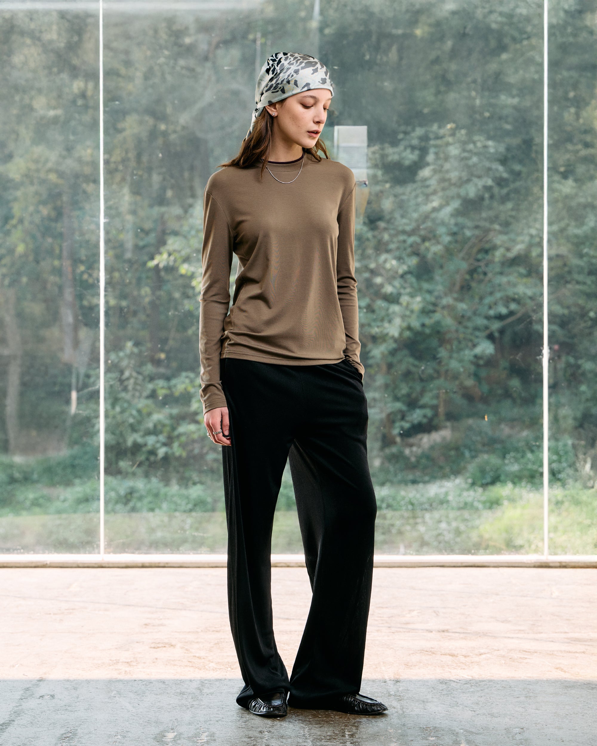 DOUBLE-COLLAR BASIC LAYERING TOP